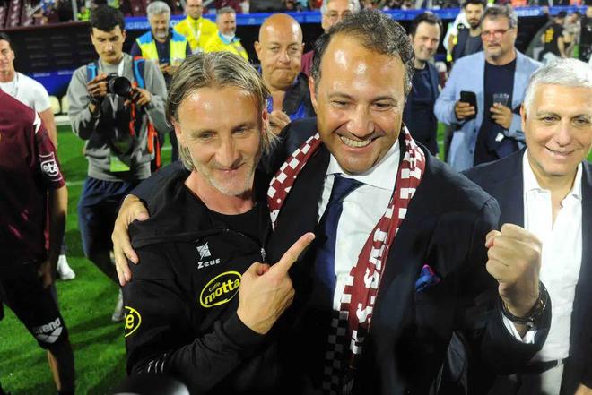 中的领先地 中的领先地