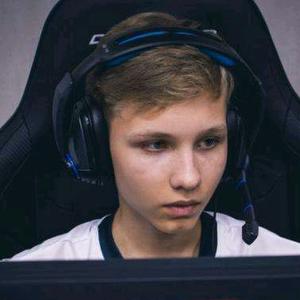 在接受采访 在接受采访